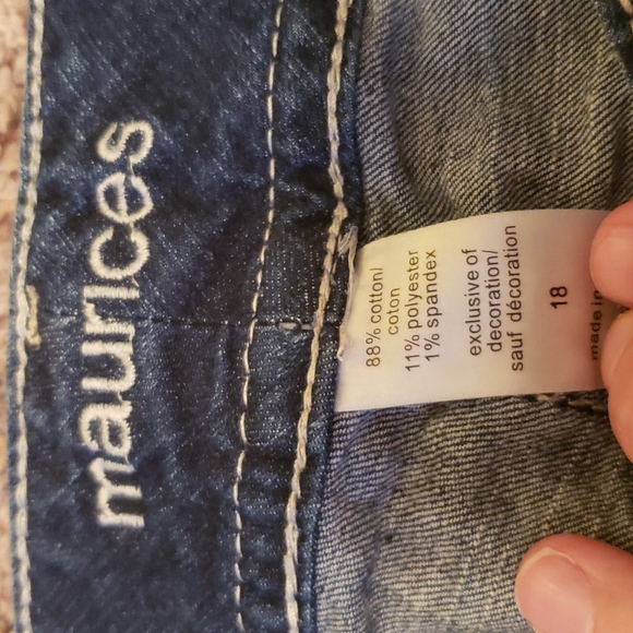 EUC Maurices Ripped Jeans - Picture 2 of 3